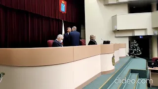 Депутаты Бондаренко и Анидалов разносят (единую россию)