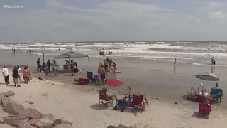 Galveston Beaches busy ahead of Tropical Storm Beta