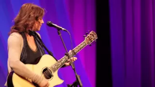 Sarah McLachlan | Building a Mystery (live)