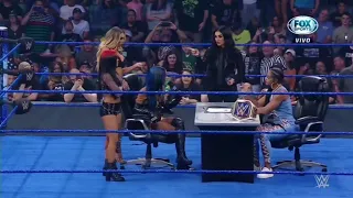 Firma de Contrato entre Sasha Banks y Bianca Belair SummerSlam - WWE Smackdown 13/08/2021 (Español)