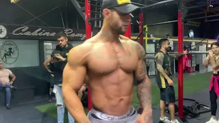 Luis Sosa practice posing