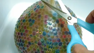 オービーズ4000個で風船スクイーズ作ってみた  Orbeez Balloon Experiment