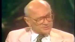 Milton Friedman Tells Phil Donahue Why Socialism Fails