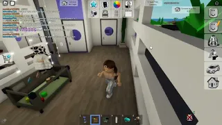 Adoptamos a dos niñas en Brookhaven Roblox (fue súper divertido) 😂