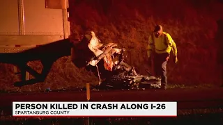 Officials respond to fatal crash on I-26 in Spartanburg County