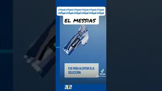 Camiseta gigante de Messi volando en helicóptero por el cielo de Rosario - Argentina