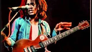 Bob Marley & the Wailers - Keep On Moving (London Version)