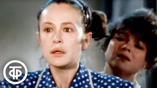 Марина Неелова и Нина Дорошина в спектакле "Спешите делать добро" (1982)