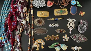 23 января 2022 г.  Продажа бижутерии: бусы ожерелья броши Винтаж Vintage Bijouterie Necklace Czech