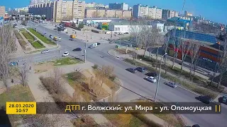 ДТП (авария г. Волжский) ул. Мира - ул. Оломоуцкая 28-03-2020 10-57