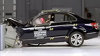 2008 Mercedes-Benz C-Class original moderate overlap crash test (extended footage)