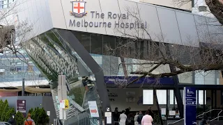 Royal Melbourne Hospital's 'Scrub Choir' a response to 'extraordinary stress'