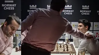 Magnus Carlsen Congratulates Aryan Tari in front of Ian Nepomniachtchi After Tari Beat Nepomniahtchi