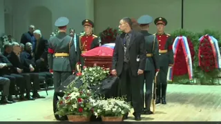 Начались похороны Кобзона в Москве: церемония прощания с Кобзоном