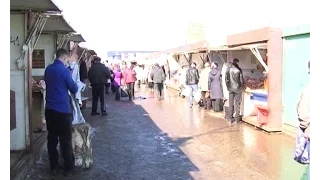 Во время проверки альметьевского рынка ларьки остались без продавцов