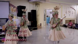 Казахский танец с домброй