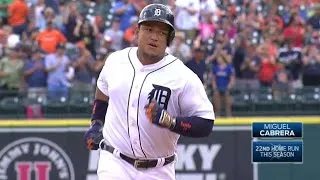 HOU@DET: Miggy drives a solo home run to right