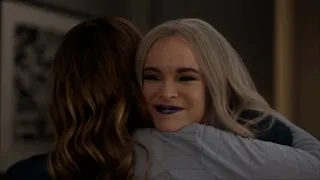 killer frost(Caitlin Snow)[S7] - Hero