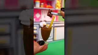 Zrobiłam MINI SHAKE CZEKOLADOWY 🍫 Jedzenie DIY Miniverse