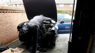 BMW E39 540i Engine removal timelapse