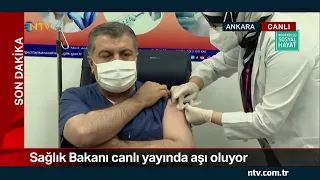 NTV | Sağlık Bakanı Koca, canlı yayında aşı oldu