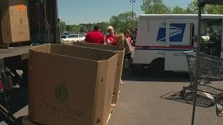 Minnesota Mail Carriers Working To 'Stamp Out Hunger'