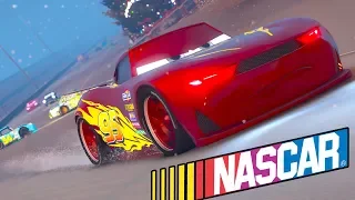 CARS 3 MCQUEEN CHRISTMAS NASCAR RACING