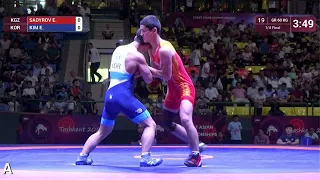 1/4 GR - 60 kg: E. SADYROV (KGZ) v. E. KIM (KOR)