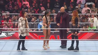 Becky Lynch inicia el show con Bayley y Bianca Belair - WWE RAW 13 de Febrero 2023 Español Latino