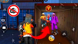 TROLLEANDO en LOBO SOLITARIO con LA NUEVA SKIN DE DINO 😳 en FREE FIRE