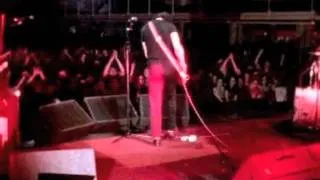 The White Stripes - Under Blackpool Lights - 14 The Hardest Button To Button