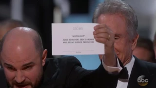 Oscars blunder: Wrong film announced for Best Picture