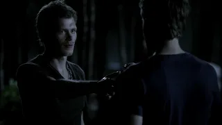 Klaus da seu SANGUE para CURAR Stefan | The Vampire Diaries (3x02)