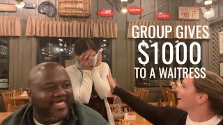 Christmas tip for waitress: Group of people tips $1,000 to unsuspecting waitress in Jacksonville