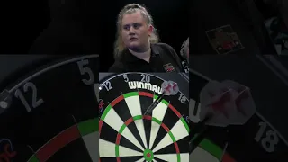 Beau Greaves hits a magical 10-darter in the Women’s Series final 💥