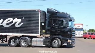 Scania da Sheila Bellaver saindo do Posto