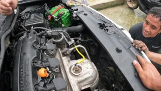 HONDA CIVIC 1.8 FD NAKA DALAWANG TOP OVERHAUL DAHIL HUMAHALO DAW SA RADIATOR ANG LANGIS