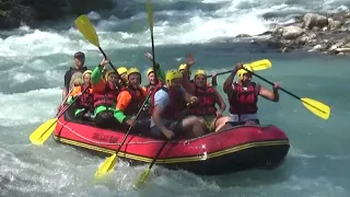 Monster jet boat rafting