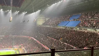 SAN SIRO Amazing atmosphere - Olivier Giroud Goal - AC Milan vs Red Bull Salzbourg