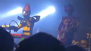 TWRP live in Birmingham 2022 - Roll With It - end