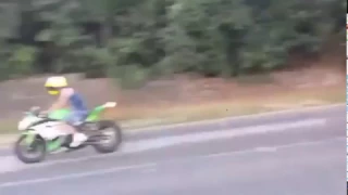 Kawasaki ninja 300 braking like a boss