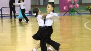 Медленный вальс (waltz): дети начинающие (финал) - Чемпионат по спортивным танцам-2015 (Сумы)