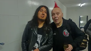 The Exploited en Perú 23/11/2022 Sex & Violence Saludando a Wattie Buchan e Irish Rob