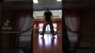 УЧИМ ТАНЕЦ НОГАМИ ШАФЛ/ ОБУЧЕНИЕ ТАНЦАМ ИЗ ТРЕНДОВ ТИК ТОК 2021 HOW TO SHUFFLE DANCE TUTORIAL