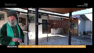 Puset e shenjta brenda teqes në shtëpinë e këngetarit Arjan Shehu në Gjirokastër