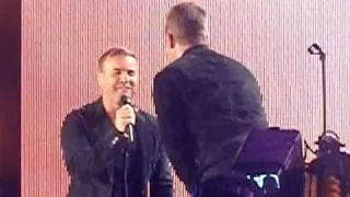 Robbie Williams & Gary Barlow - Shame - Help For Heroes 12/09/2010