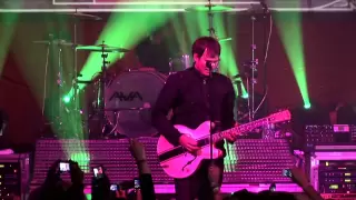 Angels & Airwaves "It Hurts" Live At Guitar Center's 19th Annual Drum-Off (2007)