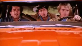 The Dukes Of Hazzard - S02E19 Scene 2