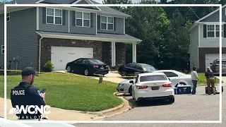 3 people found dead in Statesville home