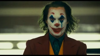 Joker leaving subway